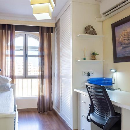 Apartment Aconte Malaga Ngoại thất bức ảnh